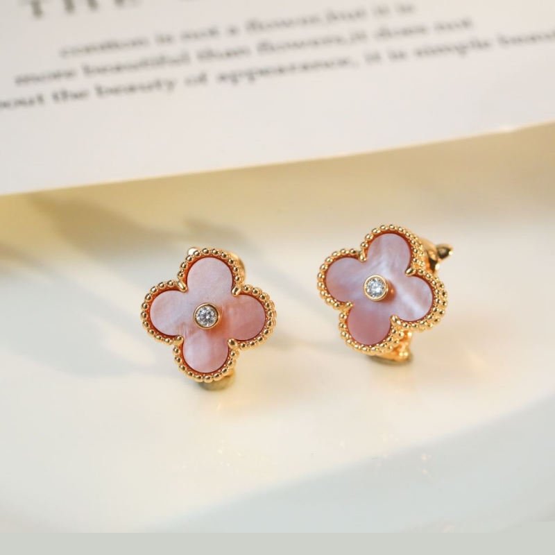 Ba*len*cia*ga earrings